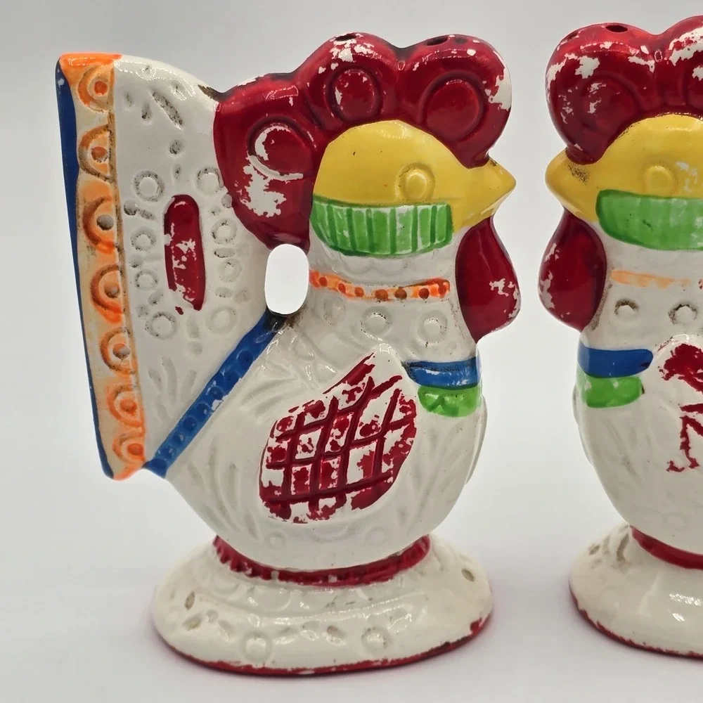 Old Chicken Collectible Set Of‎ Vintage Rooster Salt & Pepper Shakers LEGO
